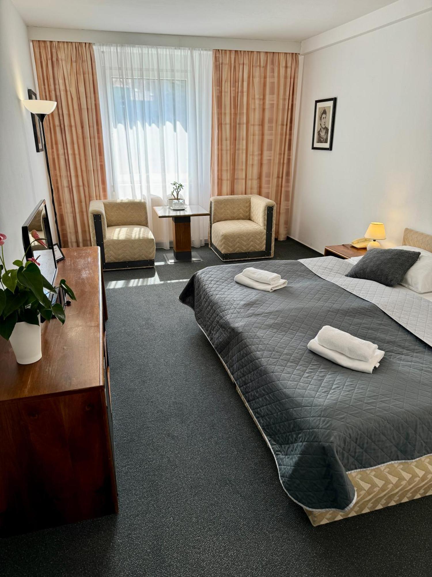 A-Austerlitz Hotel Брно Екстер'єр фото