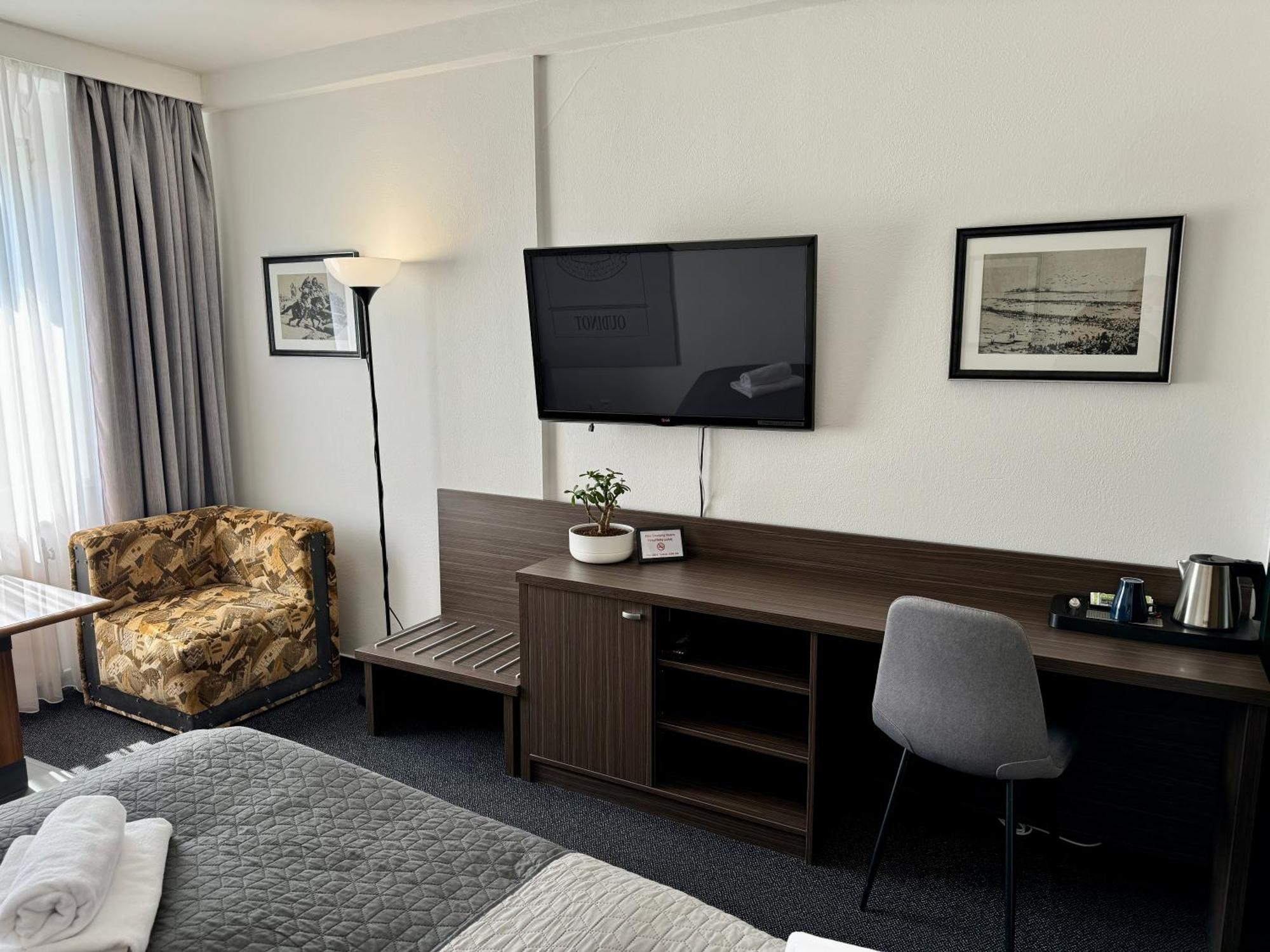 A-Austerlitz Hotel Брно Екстер'єр фото