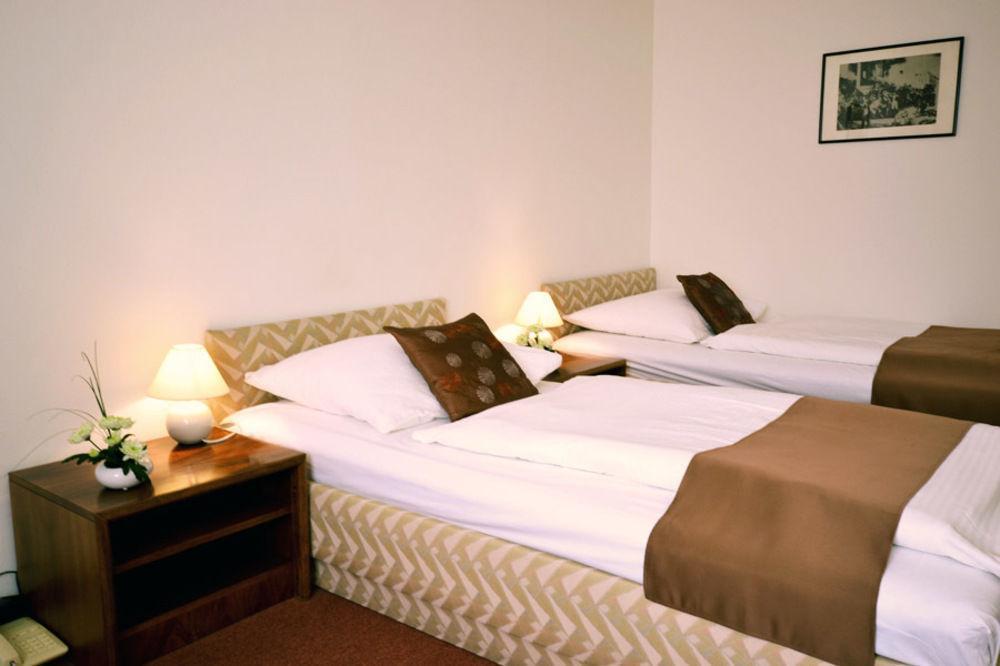 A-Austerlitz Hotel Брно Екстер'єр фото